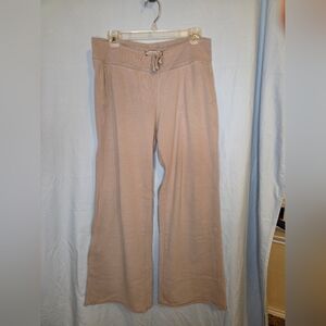G220. Barefoot Dreams Malibu Collection Brushed Jersey Pant in Beige - Size M